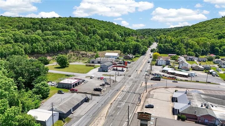 Property Photo:  895 W Penn Pike  PA 18252 