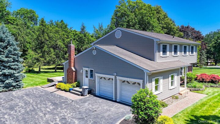 Property Photo:  19 Glen Haven Drive  NY 10956 