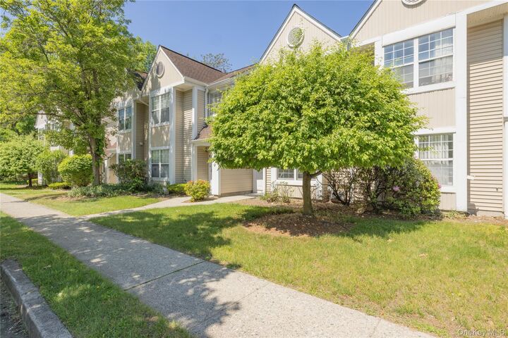 Property Photo: 27 Creekside Circle NY 10977
