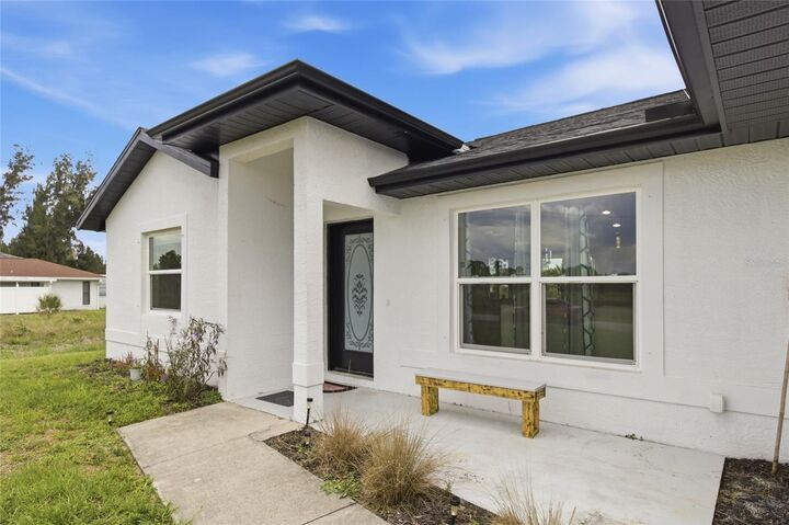 Property Photo: 12123 Mallorca Avenue FL 34287