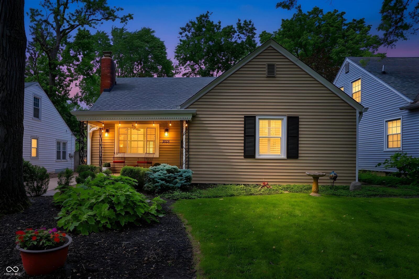 Property Photo: 2420 E Northgate Street IN 46220