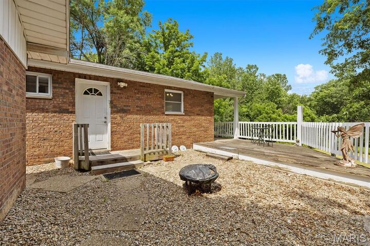 Property Photo: 6300 State Route 4 IL 62097