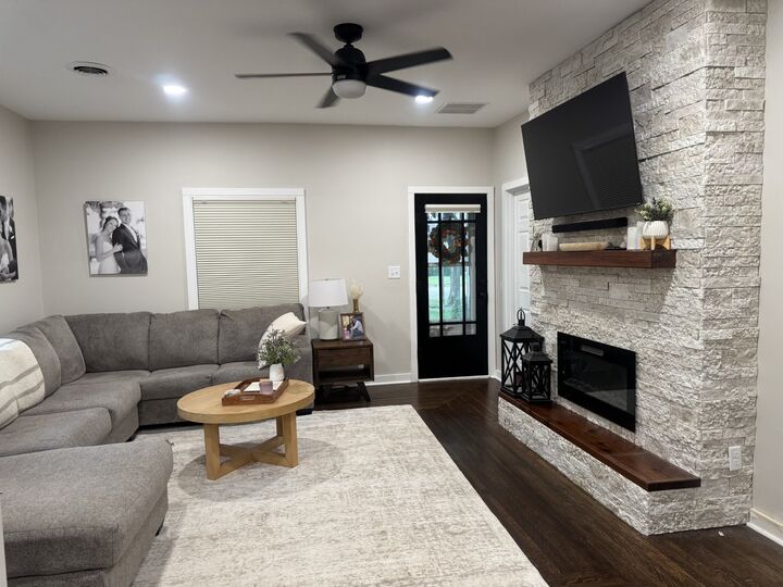 Property Photo: 134 N Bureau Avenue IL 61329
