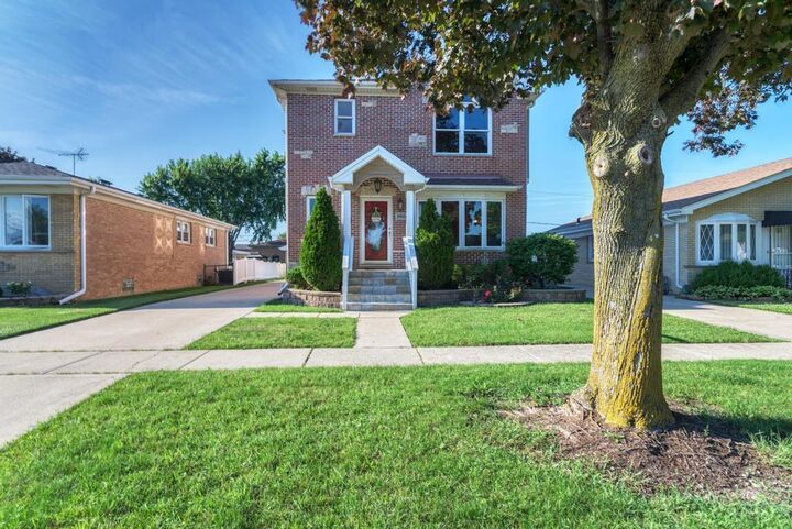 Property Photo:  9956 Ivanhoe Avenue  IL 60176 