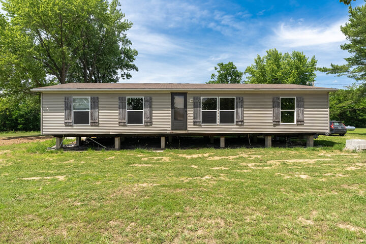 Property Photo: 17203 #9 Blacktop IL 62896