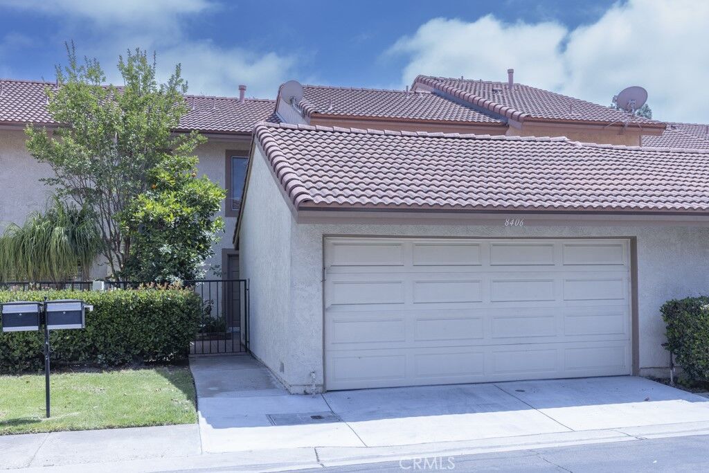 Property Photo: 8406 Sunbeam CA 92646