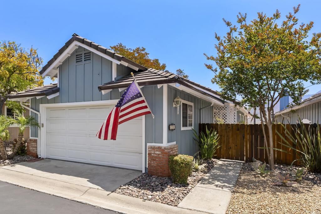 Property Photo:  1241 Pearlbush Court  CA 92019 