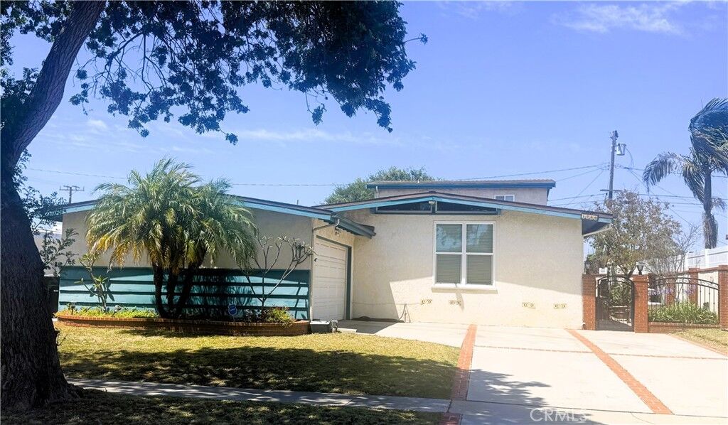 Property Photo: 1759 W 243rd CA 90501