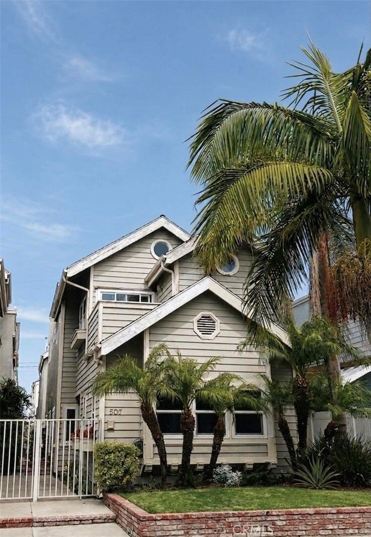 Property Photo:  507 19th  CA 92648 