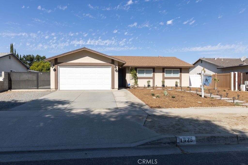 Property Photo: 1625 Jason Court CA 92374