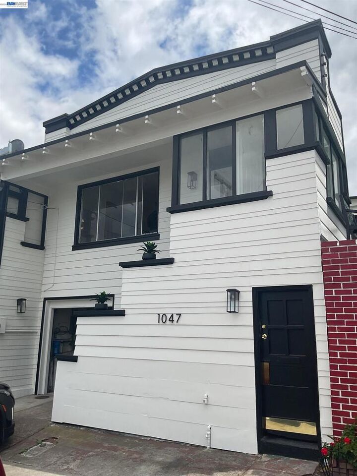 Property Photo: 1047 Hanover CA 94014
