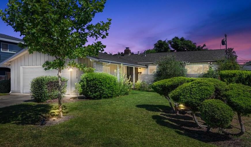 Property Photo: 3210 Rosemont Drive CA 95826