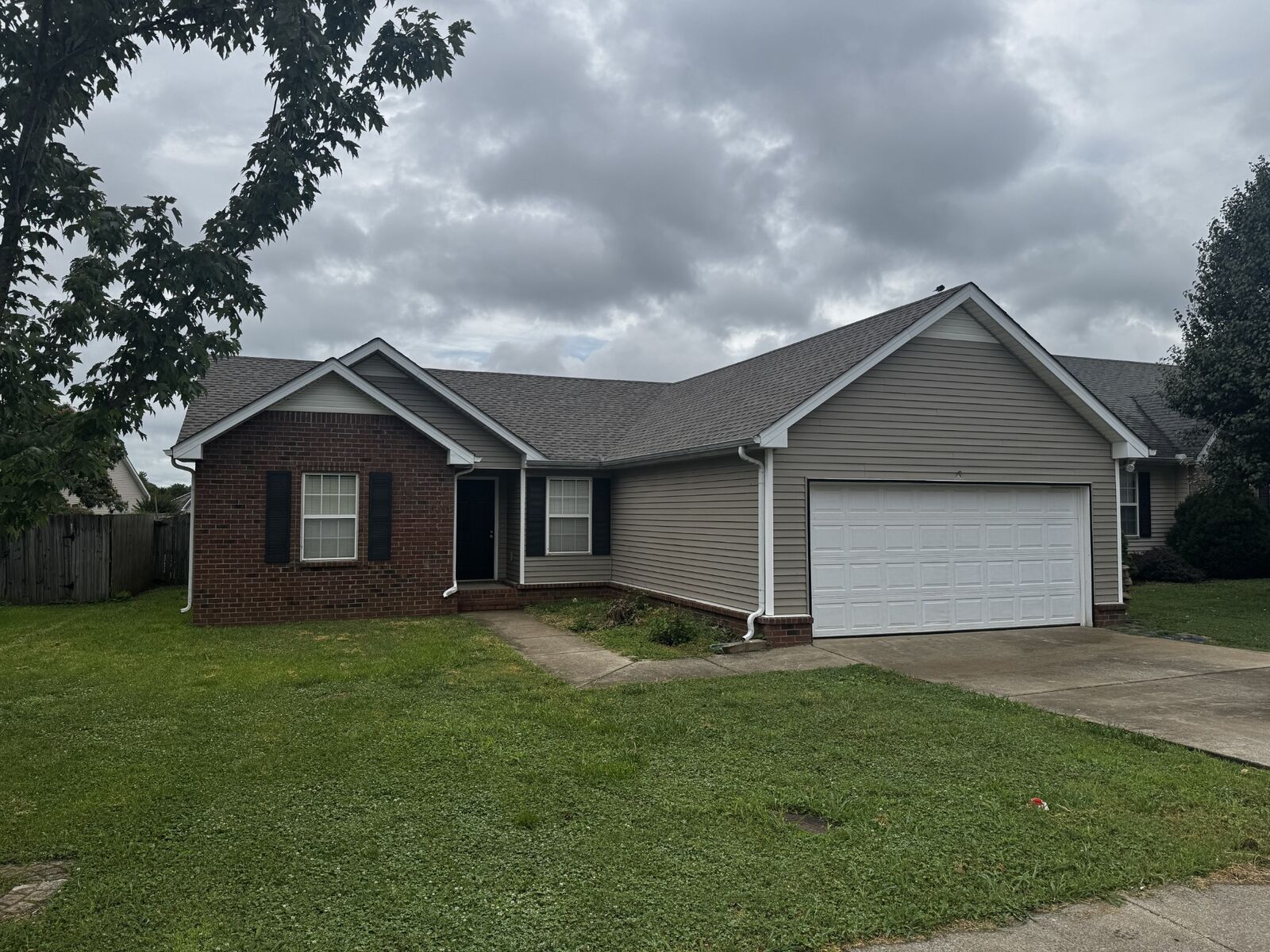 Property Photo: 3044 Wellington Place TN 37128