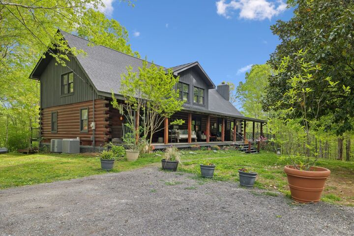 Property Photo:  5617A Pinewood Rd  TN 37064 