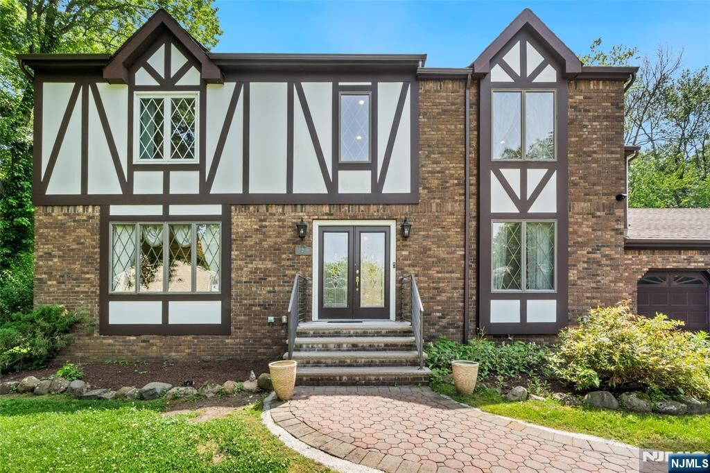 Property Photo:  2 Woodside Avenue  NJ 07006 