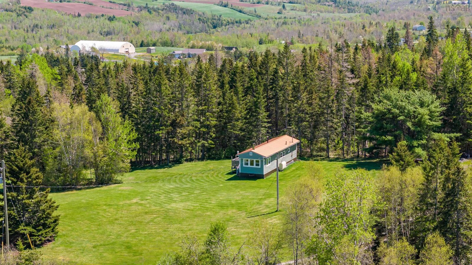 Property Photo: 71 Hummingbird Lane NS B0K 1S0