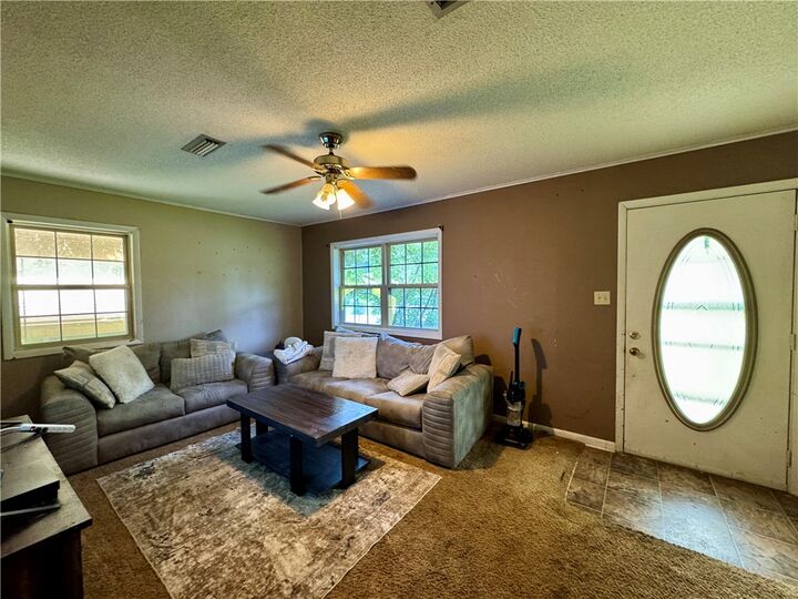 Property Photo: 33 Earl Street AR 72110