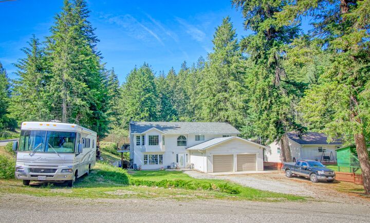 Property Photo: 393 Northern View Drive BC V1H 2C3