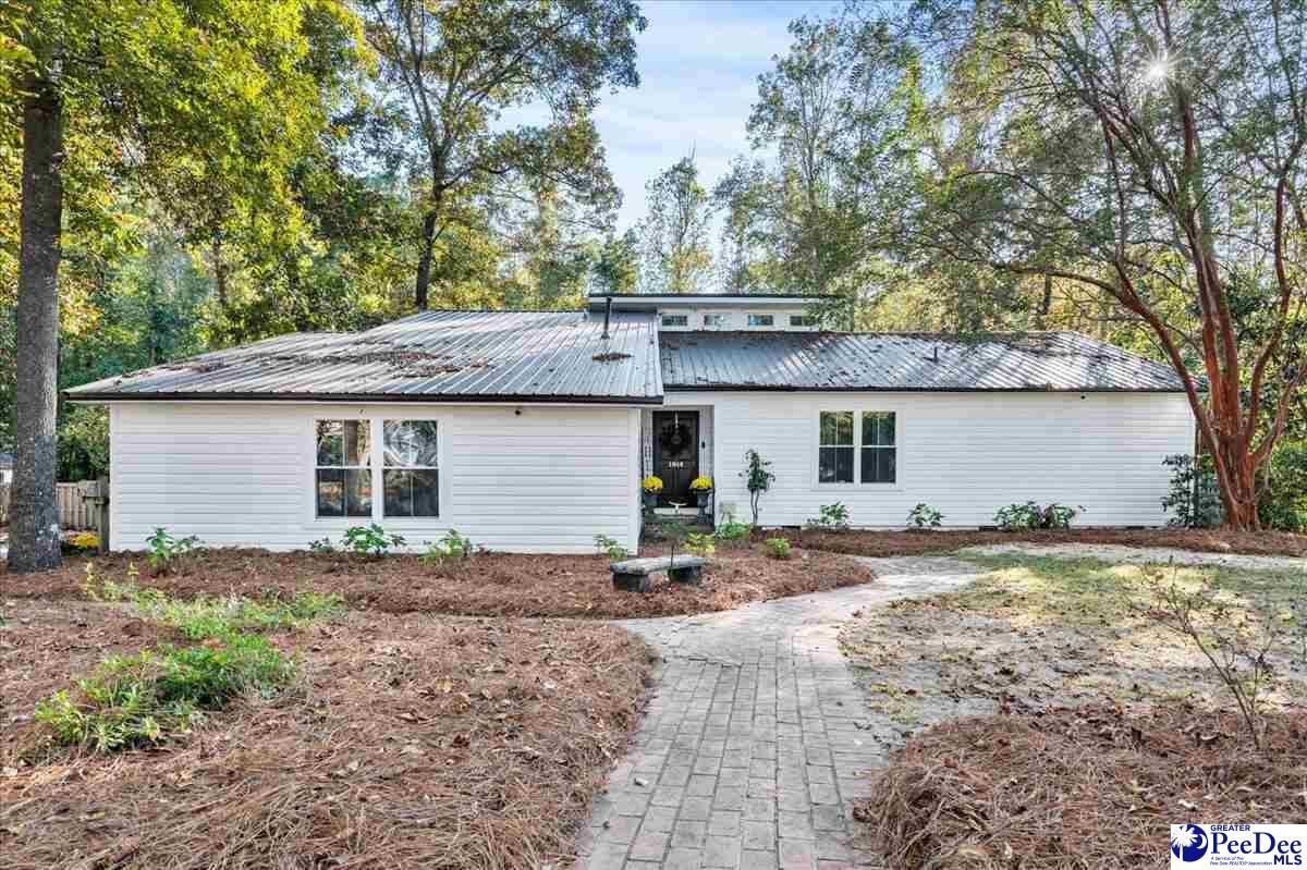 Property Photo:  1914 Deerwood Place  SC 29501 