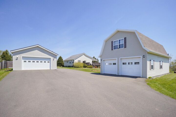 Property Photo: 29 Macphee Avenue PE C0A 2B0