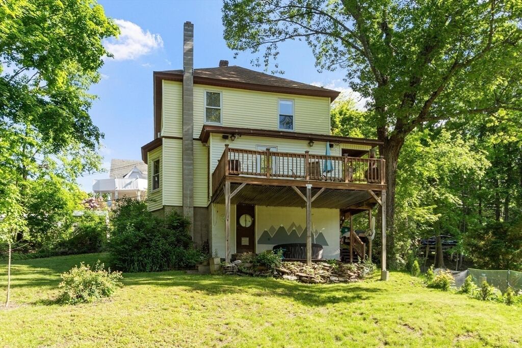 Property Photo:  113 Simonds St  MA 01420 