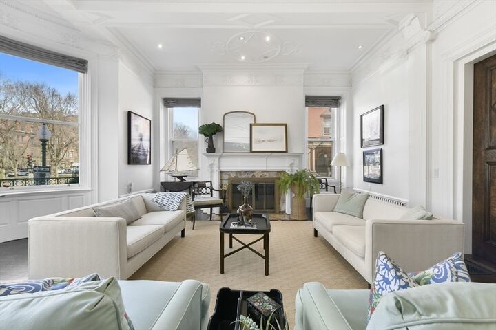 Property Photo:  29 Fairfield St 1A  MA 02116 