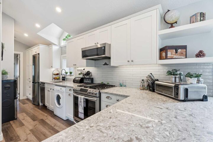 Property Photo:  370165 79 Street E 21  AB T0L 0A0 
