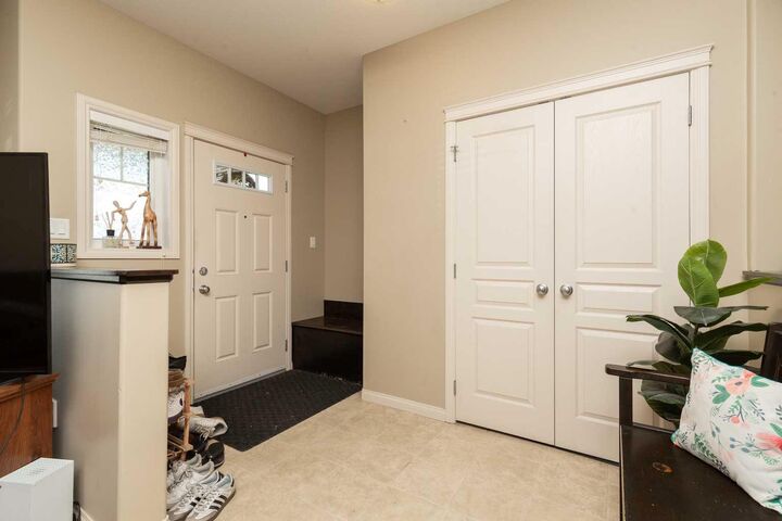 Property Photo:  87 Keystone Terrace W  AB T1J 5C4 