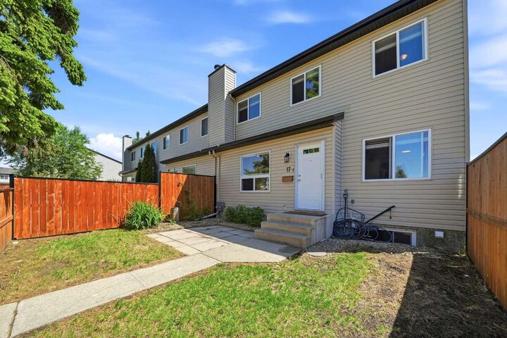 Property Photo: 20 Alford Avenue 17 AB T4R 1G8