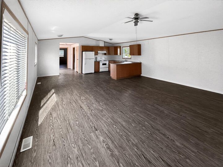 Property Photo:  10425 110 Avenue  AB T0H 2H0 
