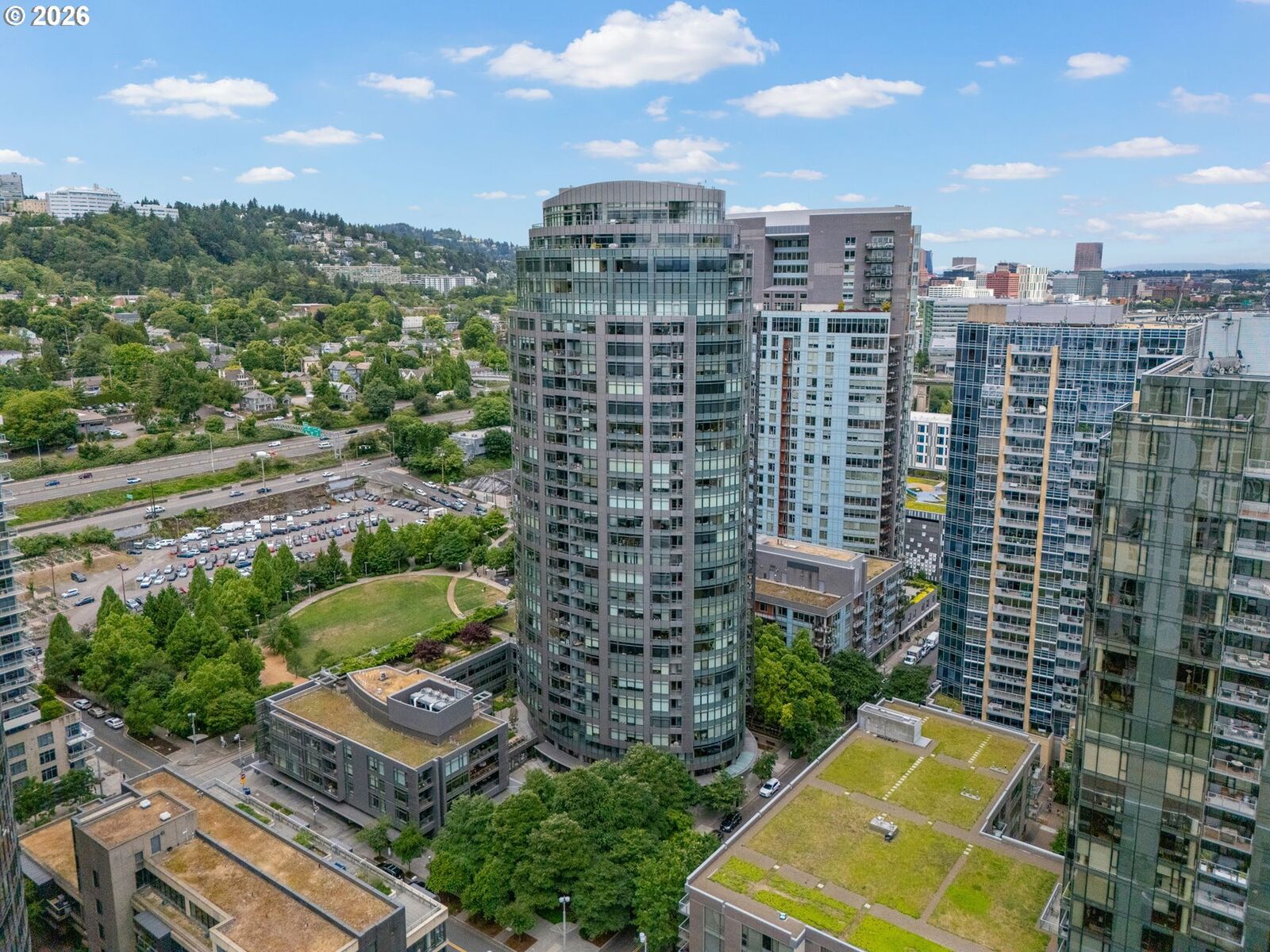 Property Photo:  3601 S River Pkwy 1316  OR 97239 