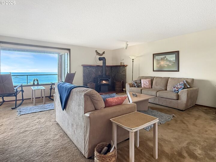 Property Photo:  17744 N Highway 101 B204  OR 97415 