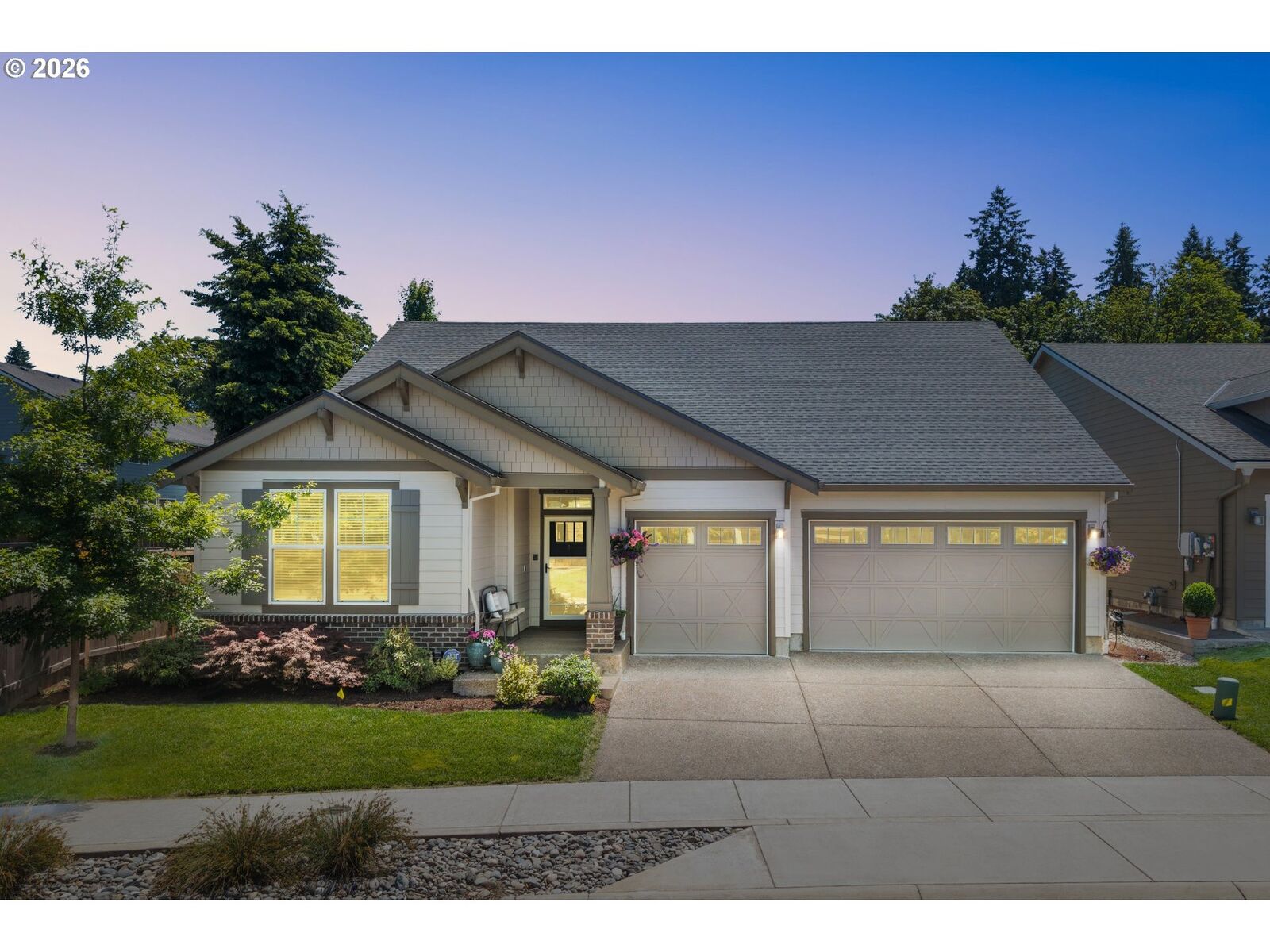 Property Photo: 4015 SE Faith Ave OR 97267