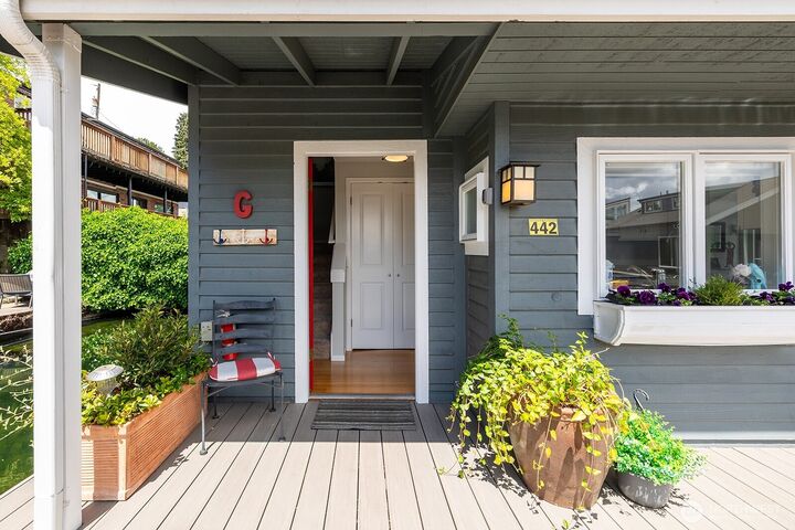 Property Photo:  1210 E Shelby Street G  WA 98102 