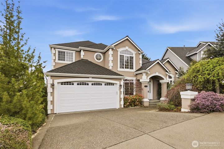 Property Photo:  1104  V Street NW  WA 98001 