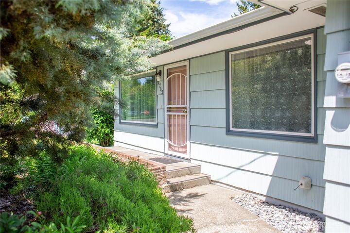 Property Photo:  2702  Karen Frazier Road SE  WA 98501 