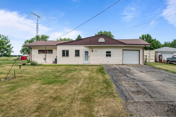 Property Photo: 7125 Toms Road IL 61101