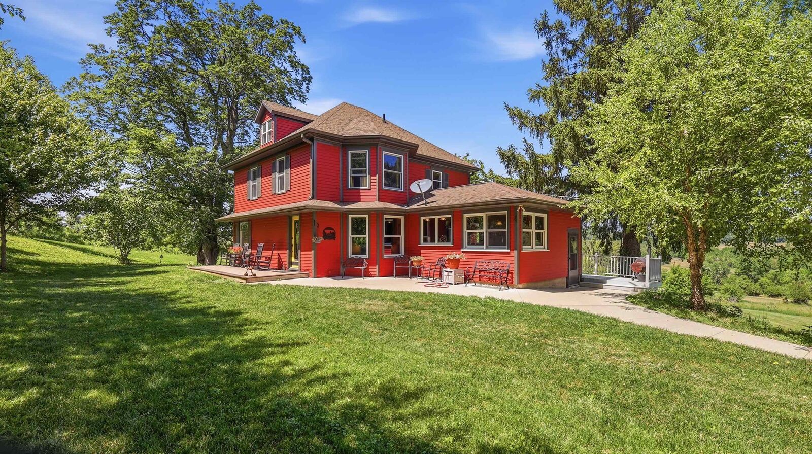 Property Photo: 2181 S Irish Hollow Road IL 61036