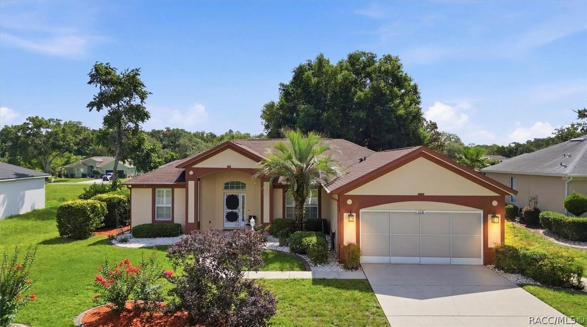 Property Photo:  168 W Romany Loop  FL 34465 