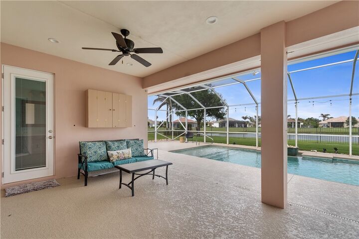 Property Photo:  470 Pittman Avenue  FL 32968 