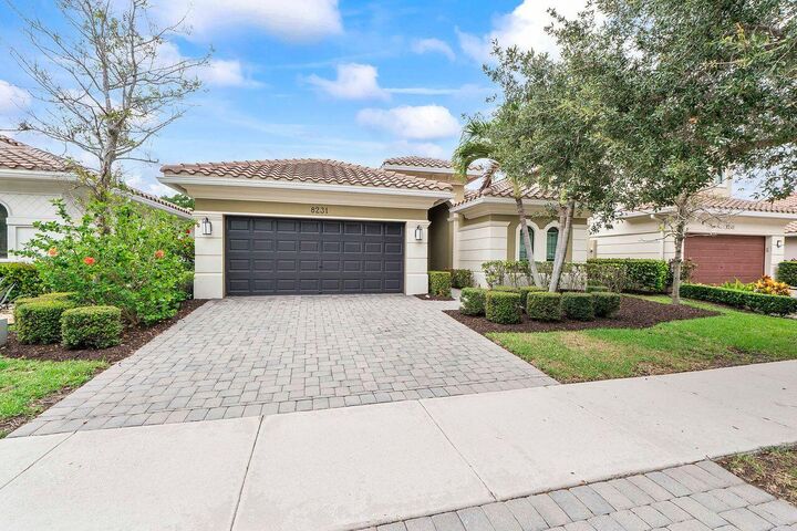 Property Photo: 8231 Canopy Terrace FL 33076