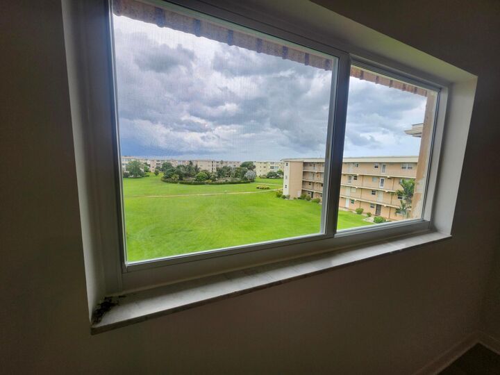 Property Photo: 2600 NE 1st Lane 402 FL 33435