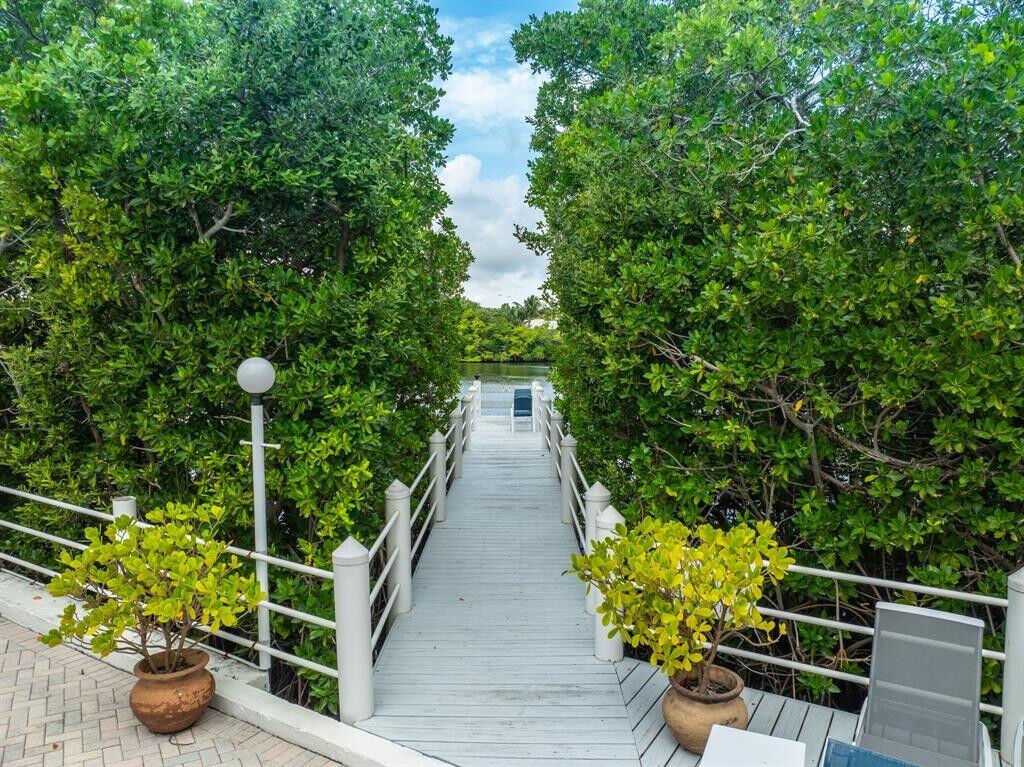 Property Photo: 3601 S Ocean Boulevard 406 FL 33480