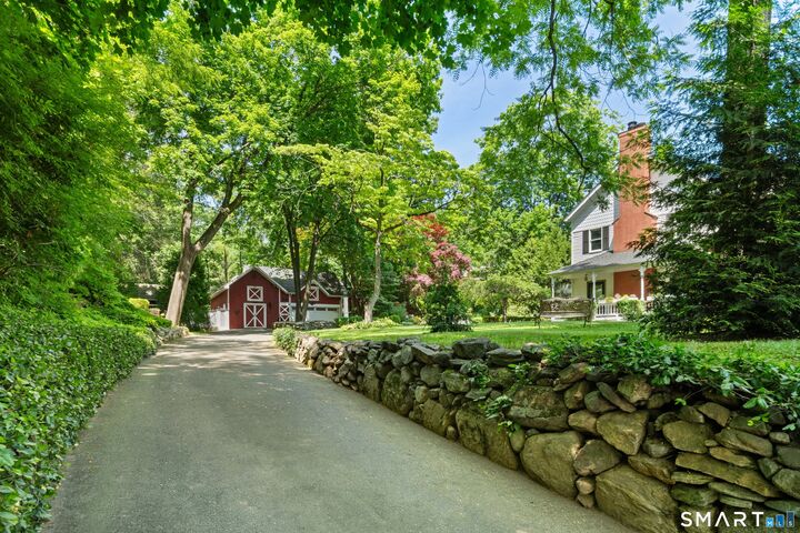 Property Photo:  170 New Canaan Avenue  CT 06850 
