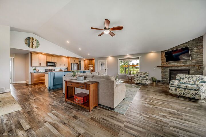 Property Photo:  21407 N Spotted Rd  WA 99006 