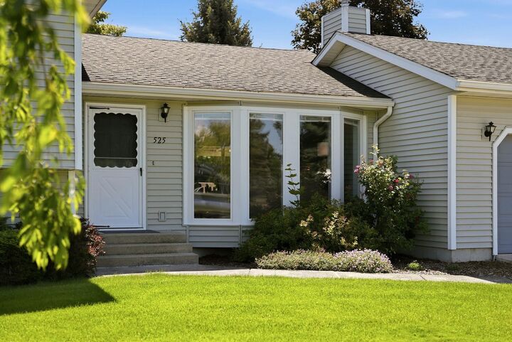 Property Photo:  525 S Collins Ct  WA 99216 