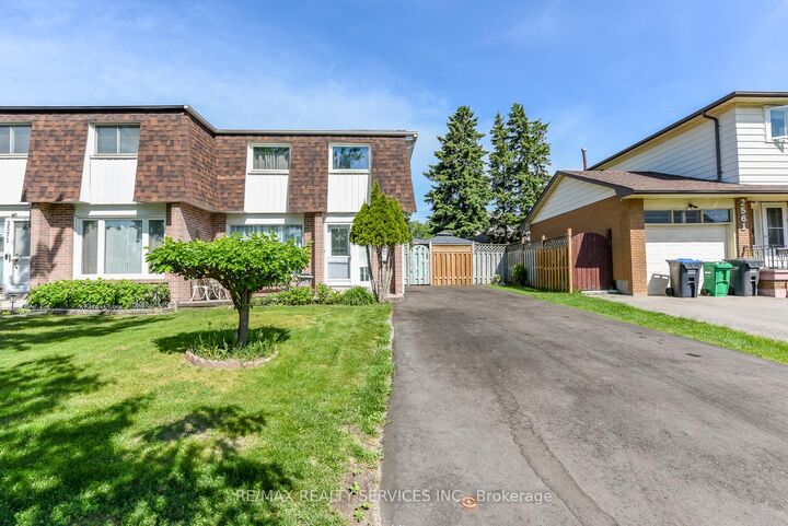 Property Photo: 2569 Lundene Road ON L5J 3Y9