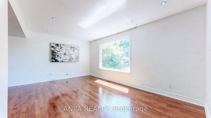 Property Photo: 14 Cherrystone Drive ON M2H 1R9