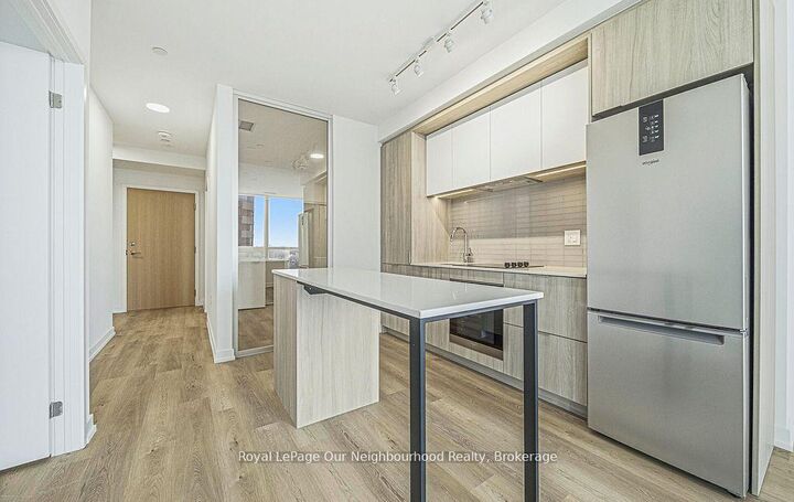 Property Photo: 395 Square One Drive 412 ON L5B 0P6