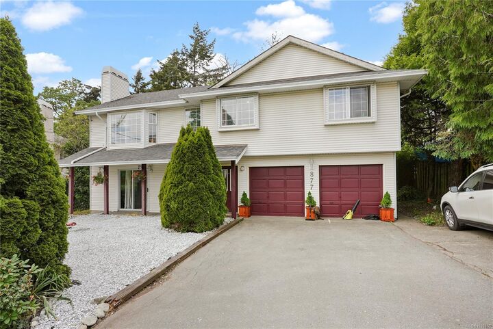 877 Admirals Rd — photo 1